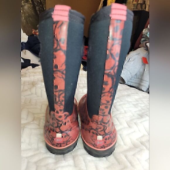 Bogs Classic Insulated Waterproof Winter Boots, Sz 13, Little Kids.  - Picture 3 of 5